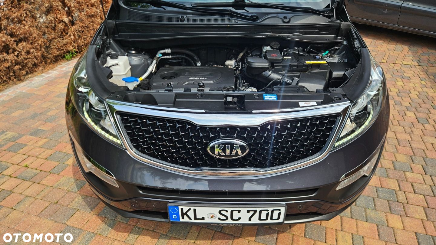 Kia Sportage 1.7 CRDI 2WD Dream-Team Edition - 26