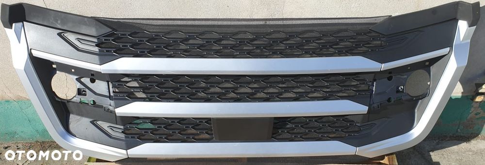 GRILL ATRAPA MASKA WLOT POWIETRZA DAF XG XF XG+ 2240190  2240191  3131310  3131311 - 2