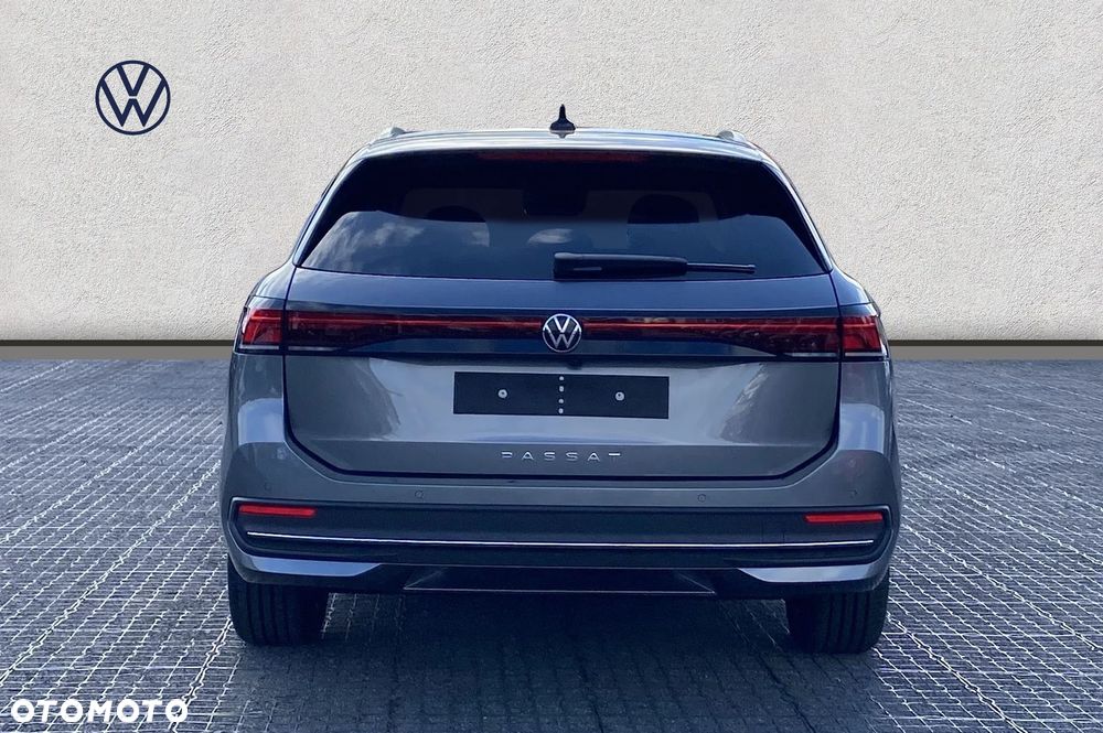 Volkswagen Passat Variant 2.0 TDI SCR Business Plus DSG - 6