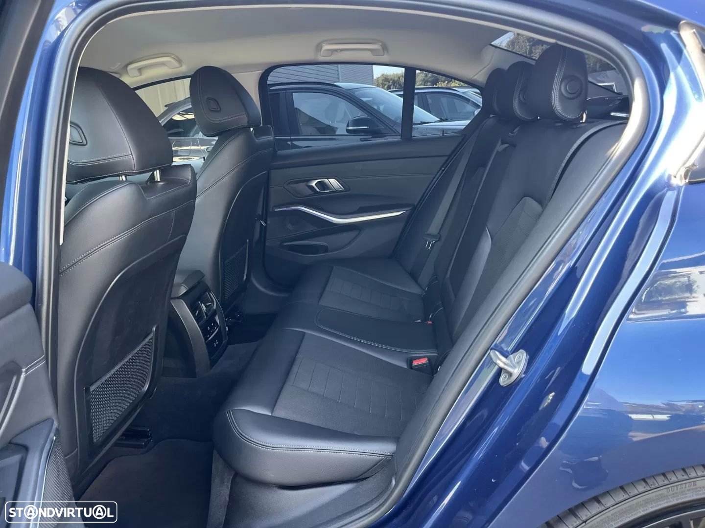 BMW 320 d Pack Desportivo M Pro Auto - 56