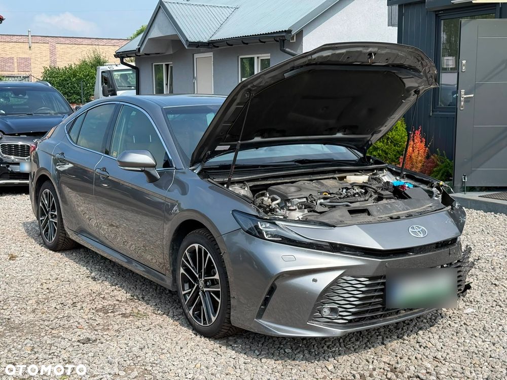 Toyota Camry 2.5 Hybrid Dynamic Force Executive e-CVT - 3