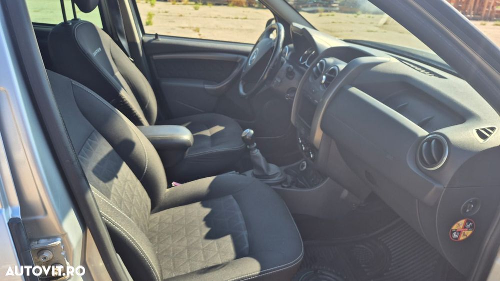 Dacia Duster 1.5 dCi 4x4 Laureate - 6