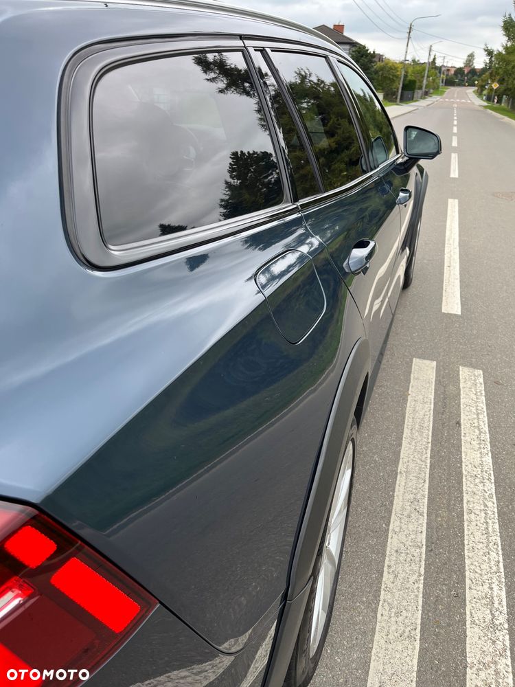 Volvo V60 Cross Country D4 AWD Geartronic Pro - 16