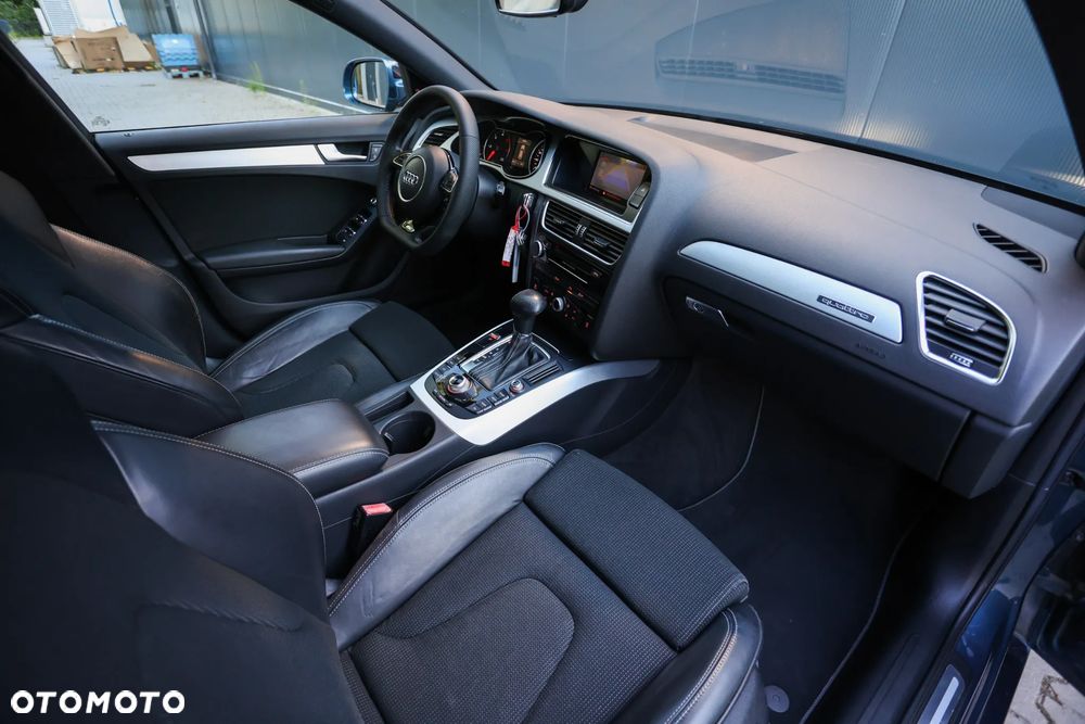 Audi A4 Avant 2.0 TDI DPF clean diesel quattro S tronic S line Sportpaket - 29
