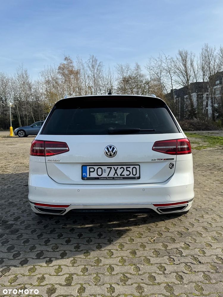 Volkswagen Passat 2.0 TDI Bi-Turbo BMT 4Mot Highline DSG - 2