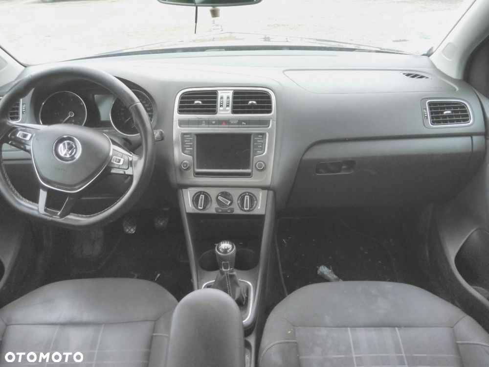 Volkswagen Polo 1.4 TDI Blue Motion Technology Lounge - 10