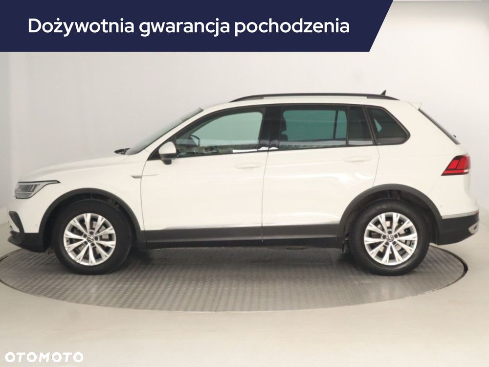 Volkswagen Tiguan - 4