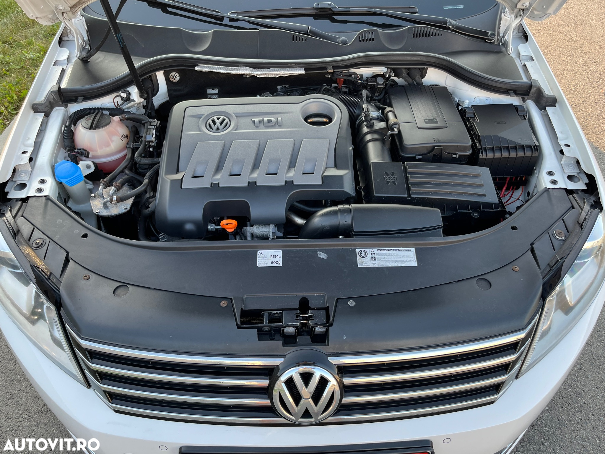 Volkswagen Passat Variant 2.0 TDI DPF DSG Individual - 39