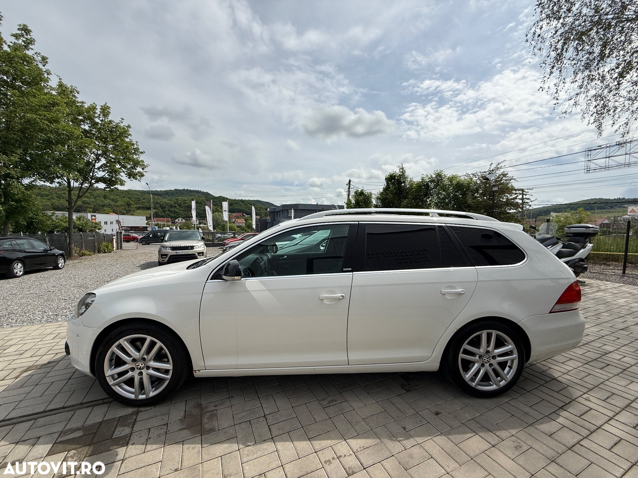 Volkswagen Golf 2.0 TDI Highline DSG - 2