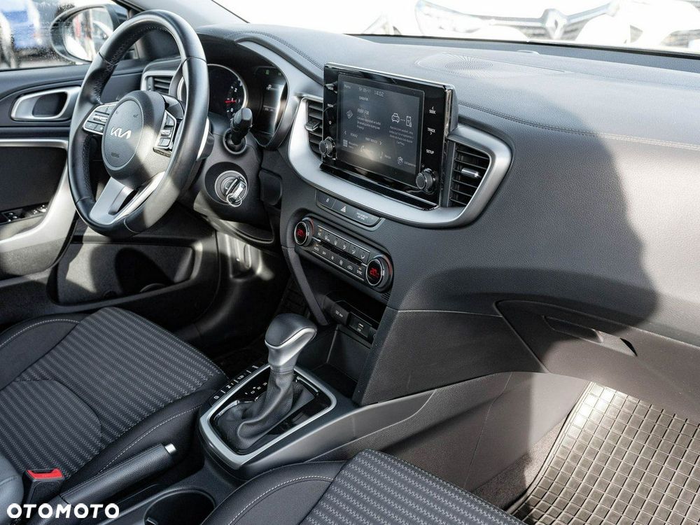 Kia Ceed 1.5 T-GDI M DCT - 32