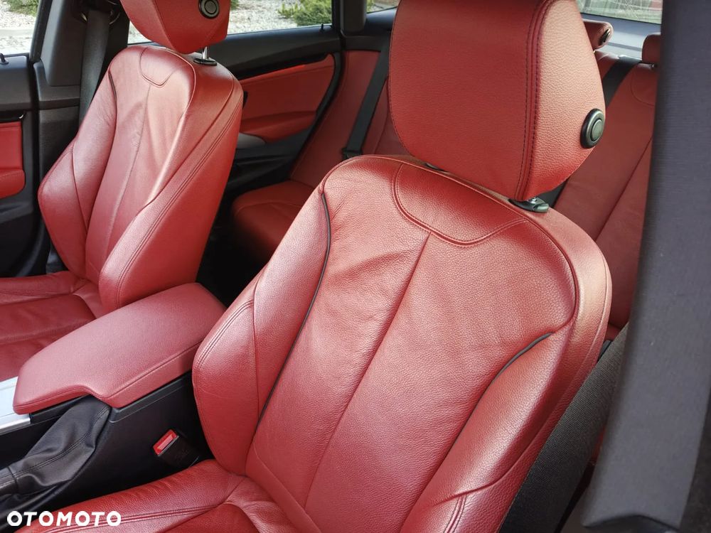 BMW 3GT 320i GPF xDrive Sport Line - 8