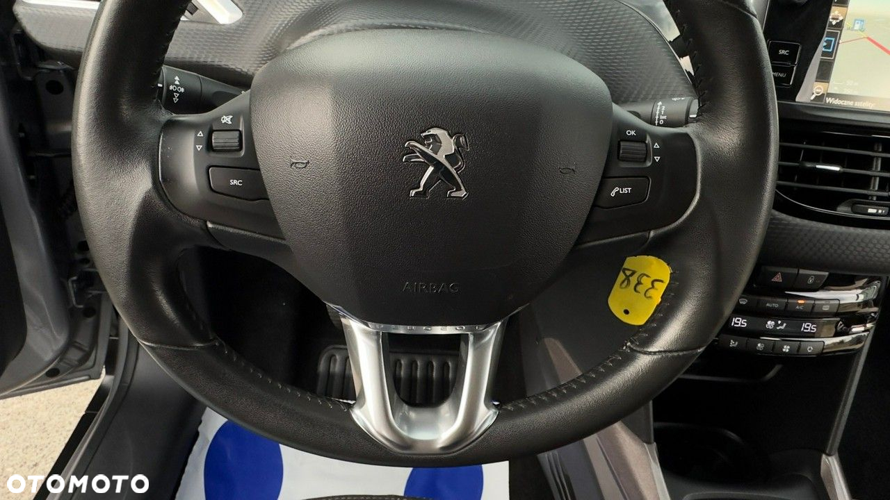 Peugeot 2008 1.2 Pure Tech Style - 20