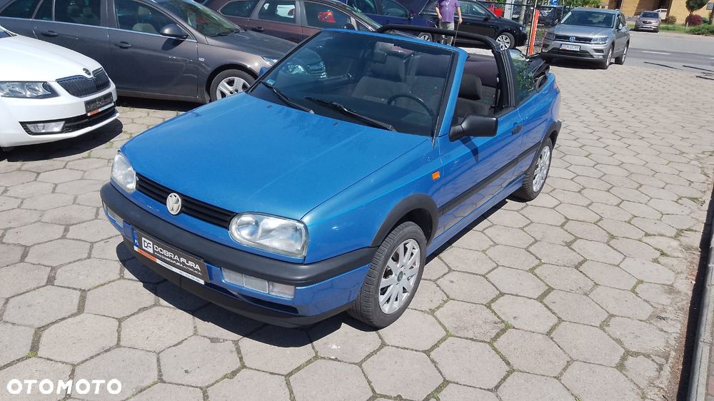 Volkswagen Golf 1.8 CL - 1