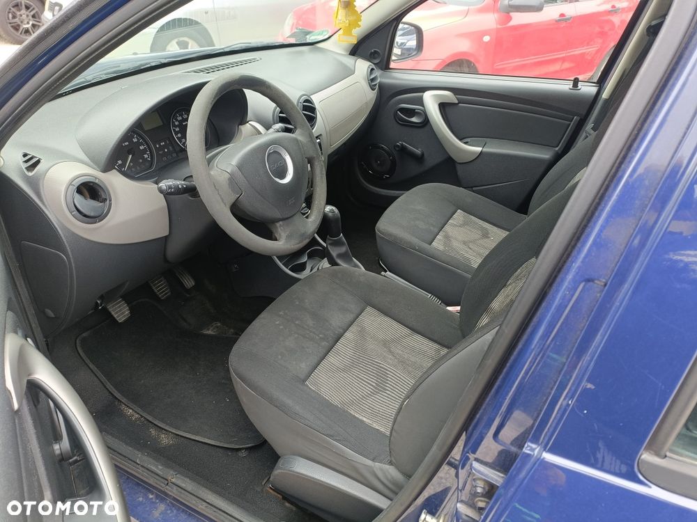 Dacia Sandero - 7