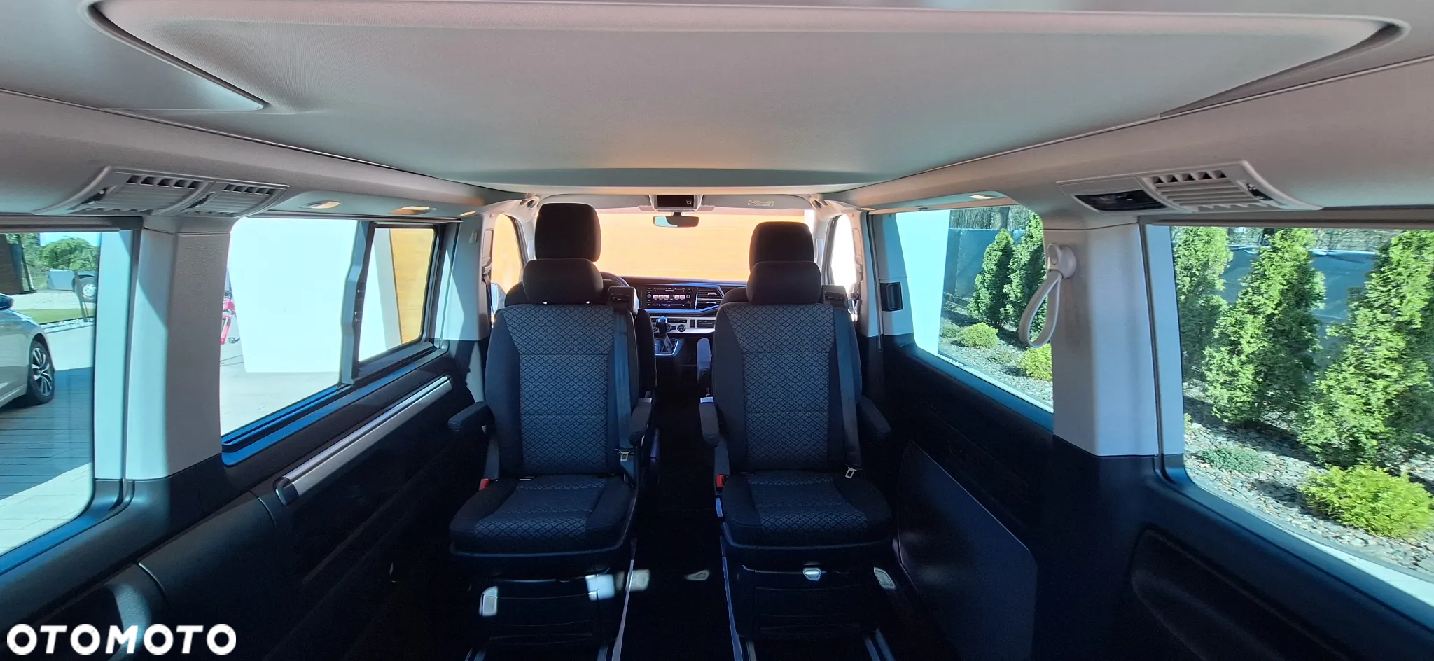 Volkswagen California - 12