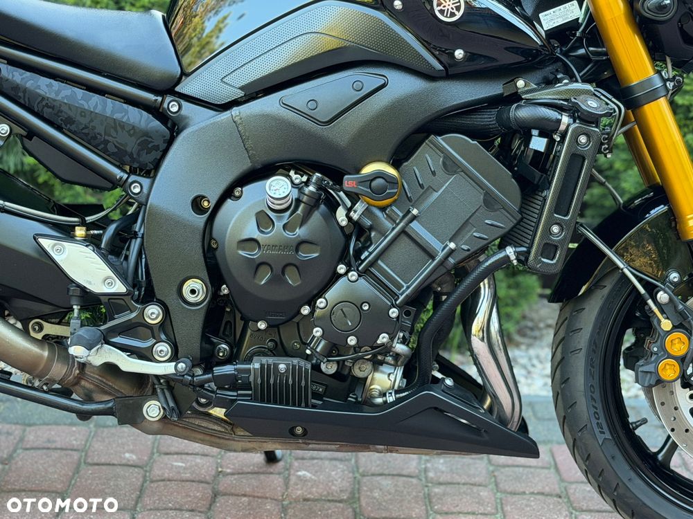 Yamaha FZ8 - 13