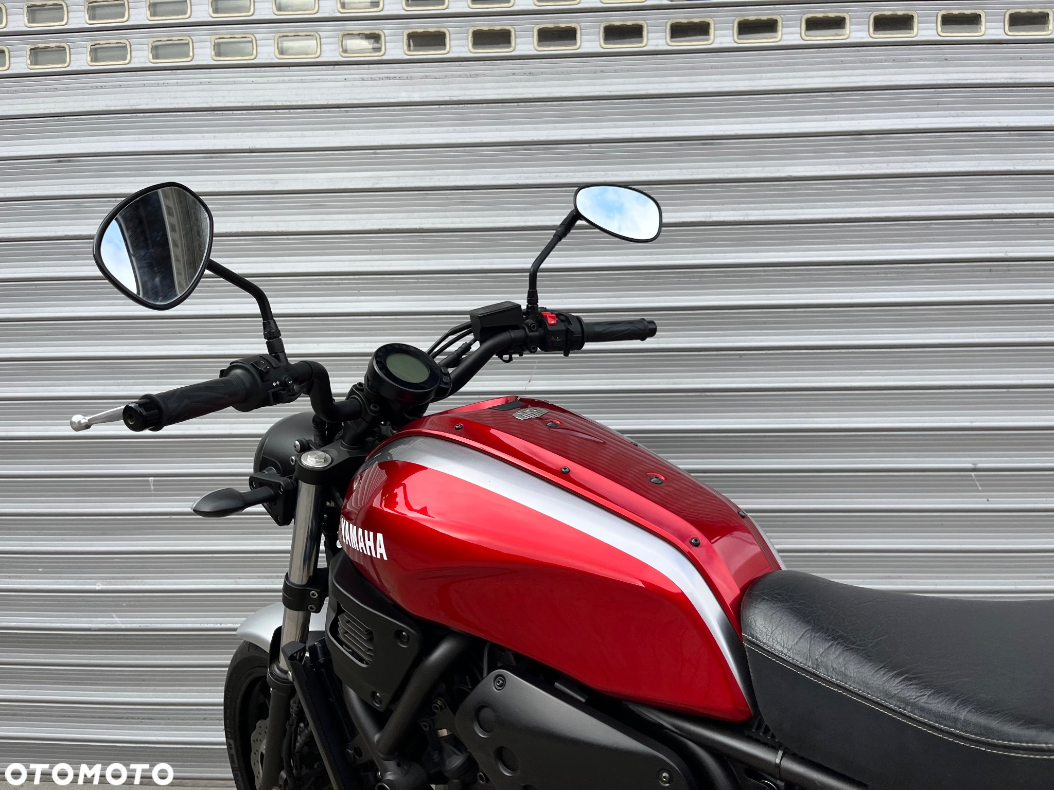 Yamaha XSR - 9