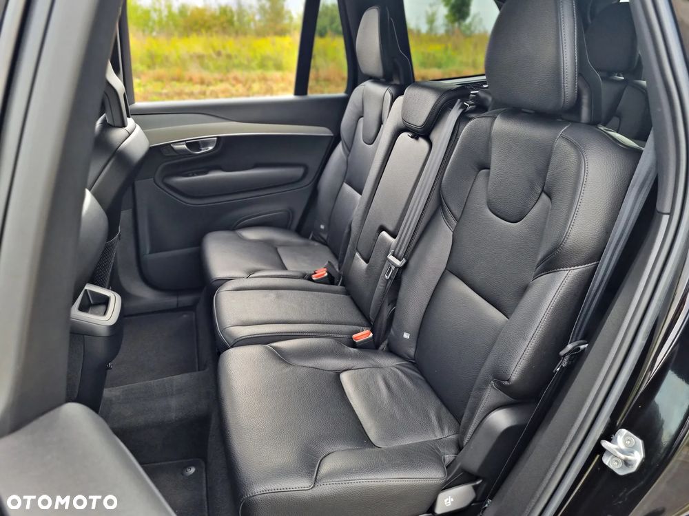 Volvo XC 90 B5 D AWD Geartronic Momentum - 26