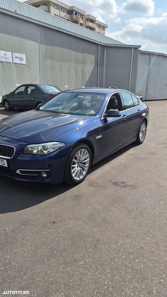 BMW Seria 5 530d xDrive AT - 4