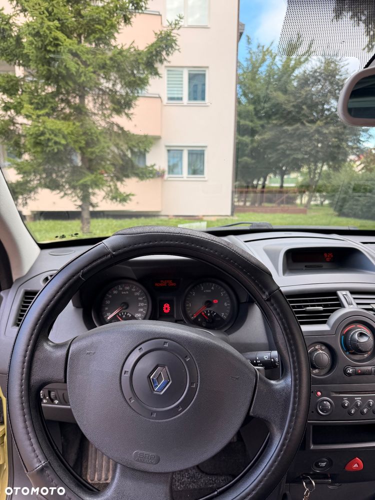 Renault Megane - 8