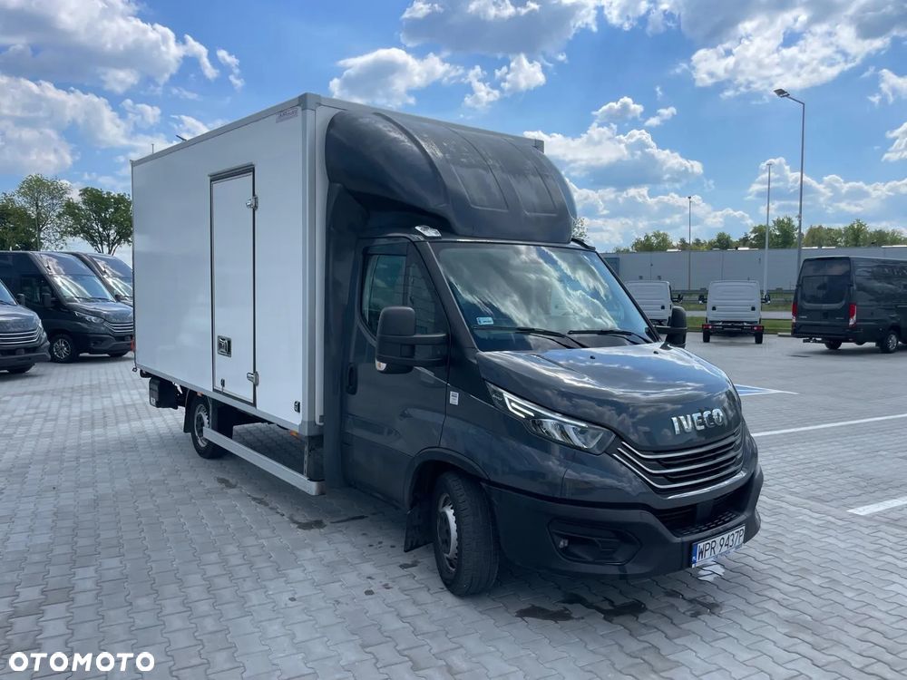 Iveco 35S18 Kontener 8EP Winda - 18