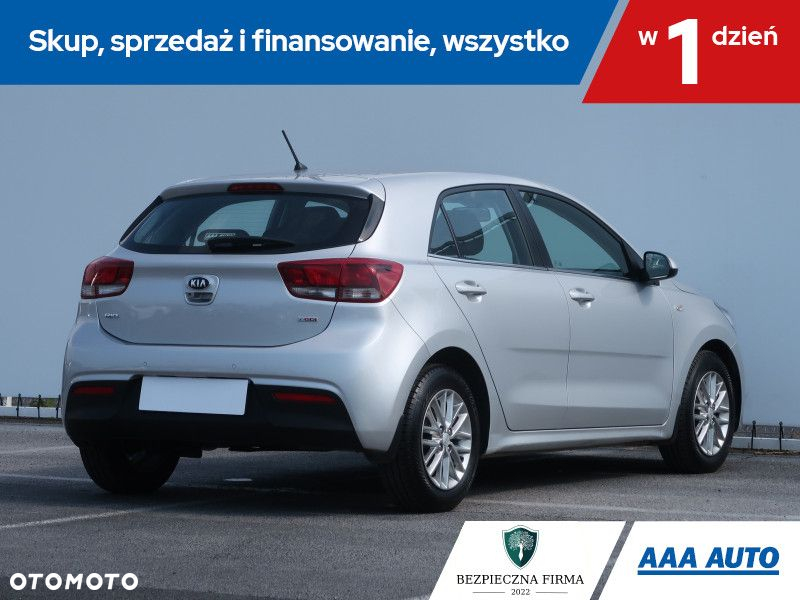 Kia Rio - 6