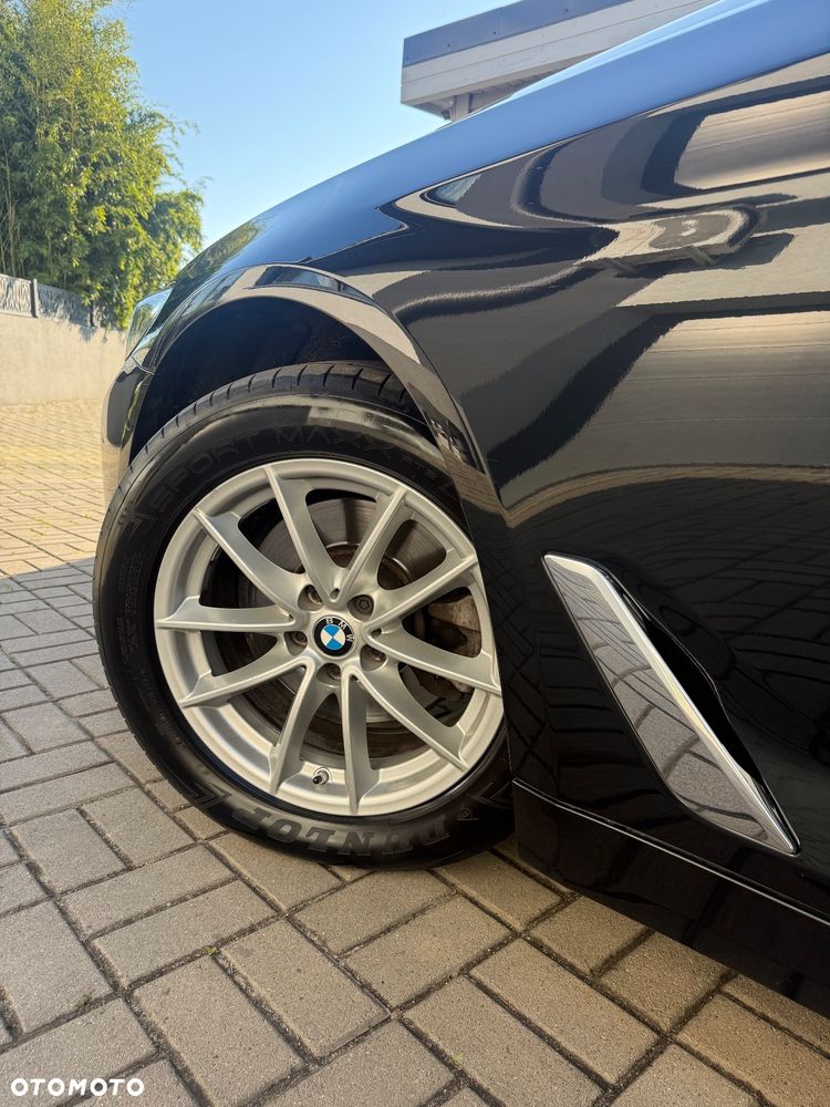 BMW Seria 5 518d mHEV Business Edition sport - 16