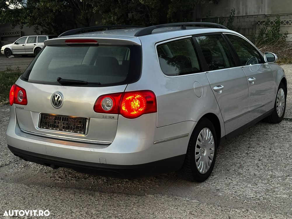 Volkswagen Passat 1.9 TDI Sportline - 18