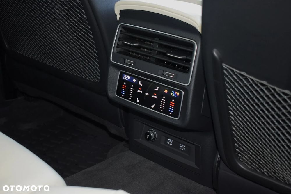 Audi SQ8 - 17