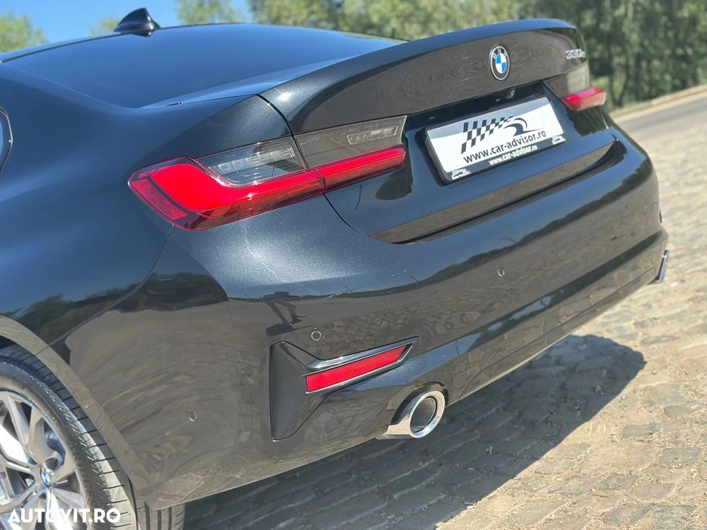 BMW Seria 3 330e Aut. Sport Line - 15