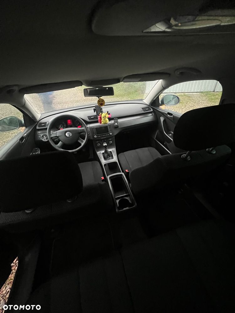Volkswagen Passat - 5