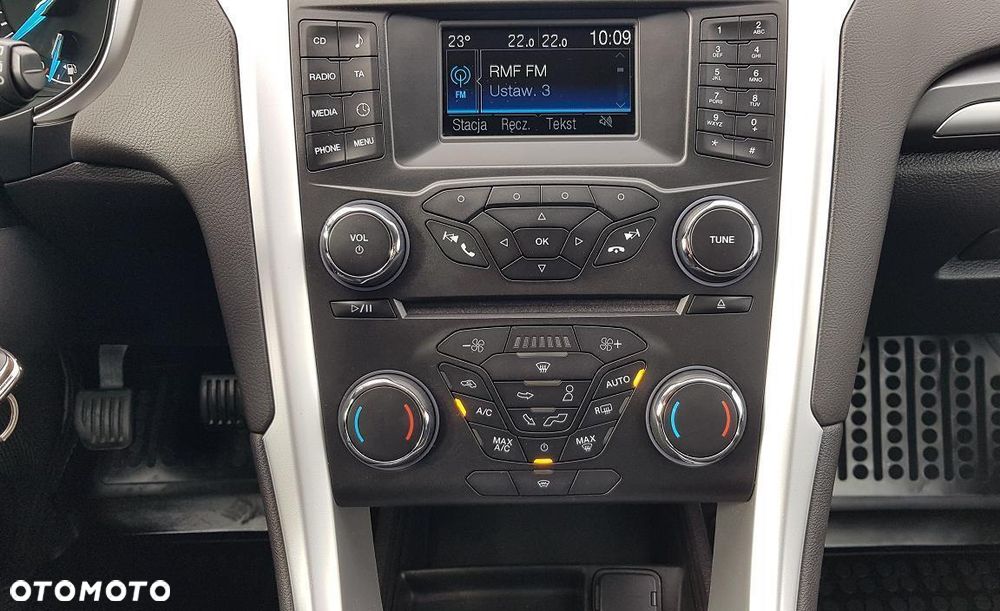 Ford Mondeo 1.6 TDCi ECOnetic Ambiente - 27
