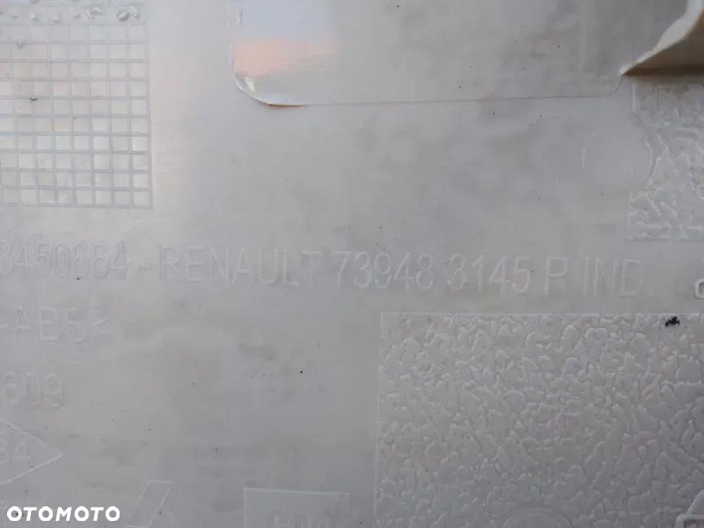 oświetlenie kabiny lampka renault trafic iii vivaro b talento 739483145r - 4