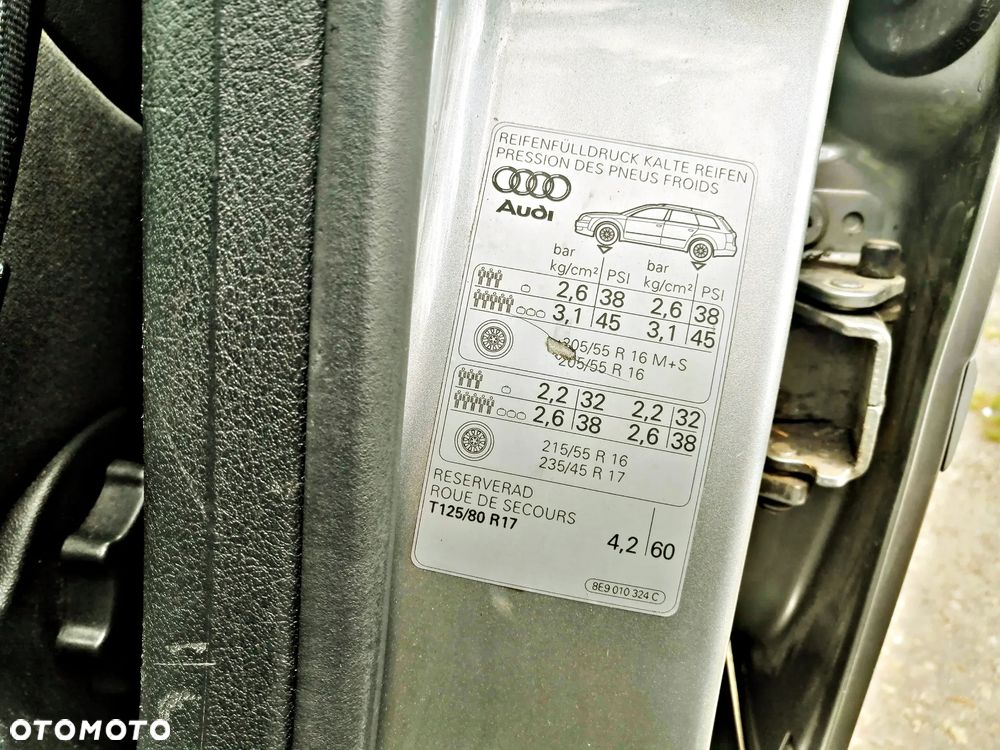 Audi A4 Avant 2.4 - 22