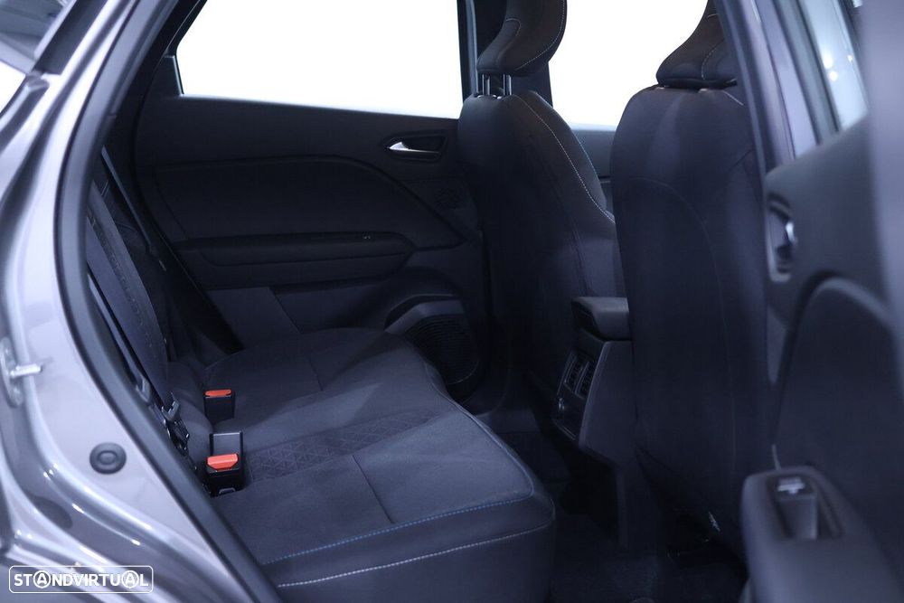 Renault Captur - 22