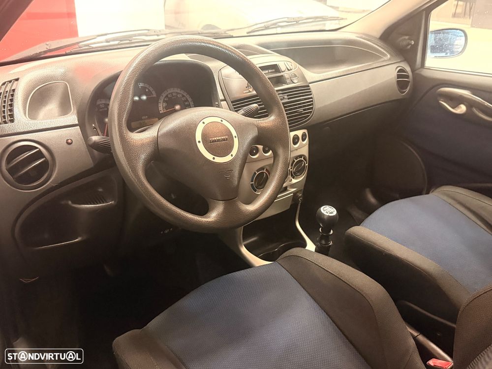 Fiat Punto 1.2 16V 80 Sport - 5