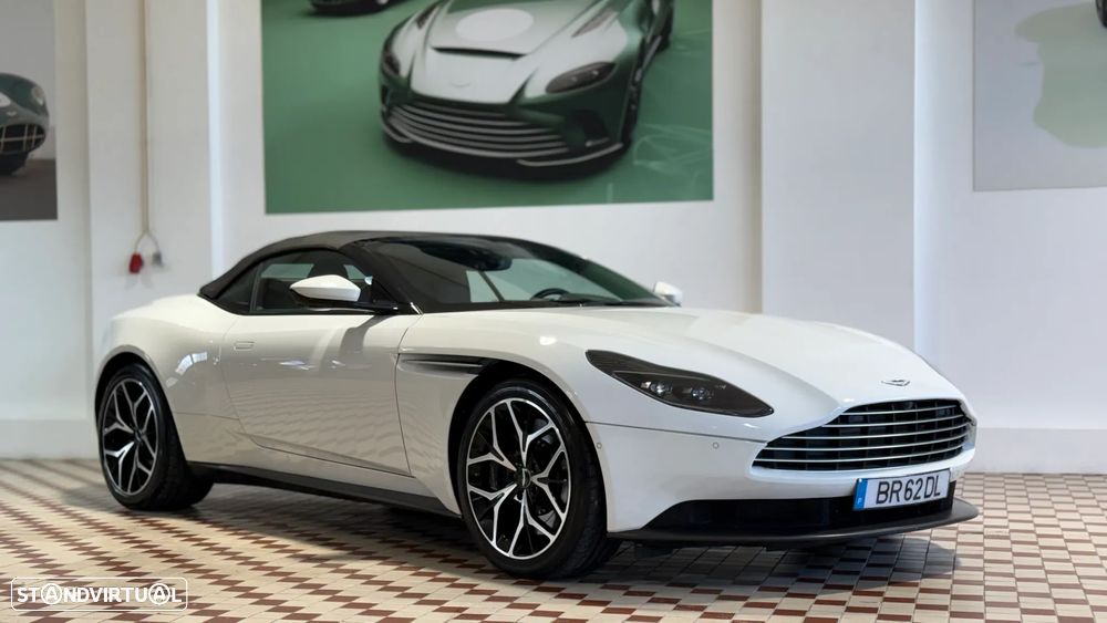 Aston Martin DB11 Volante V8 Auto - 2