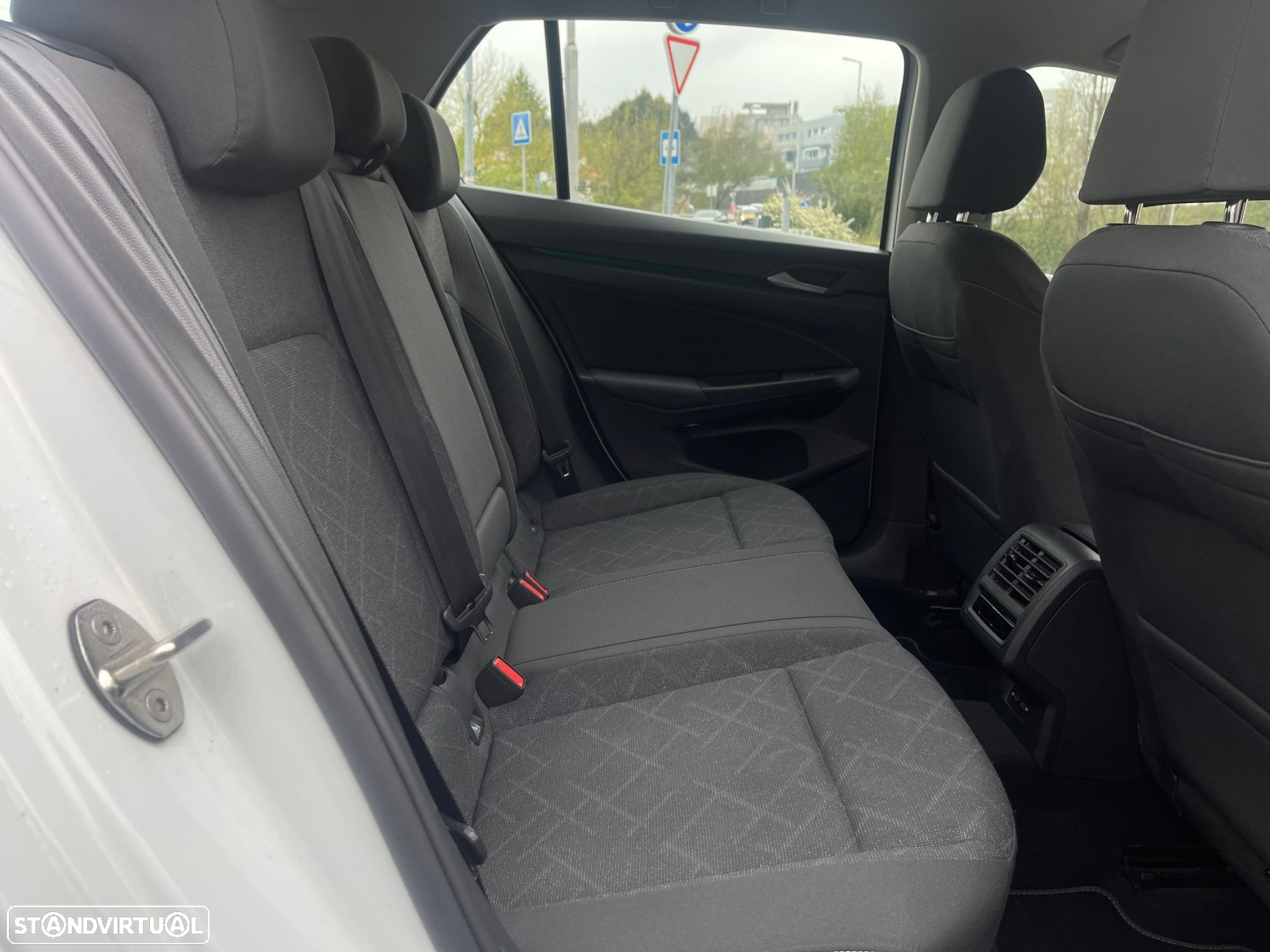 VW Golf 1.0 TSI Life - 50