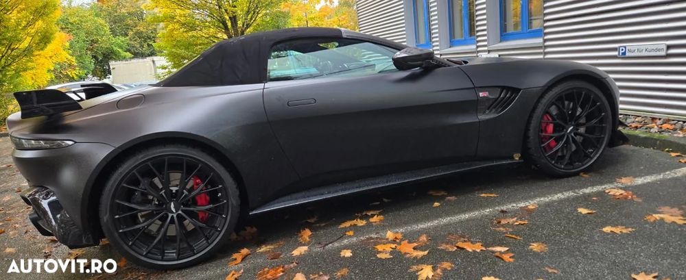 Aston Martin V8 Vantage - 3