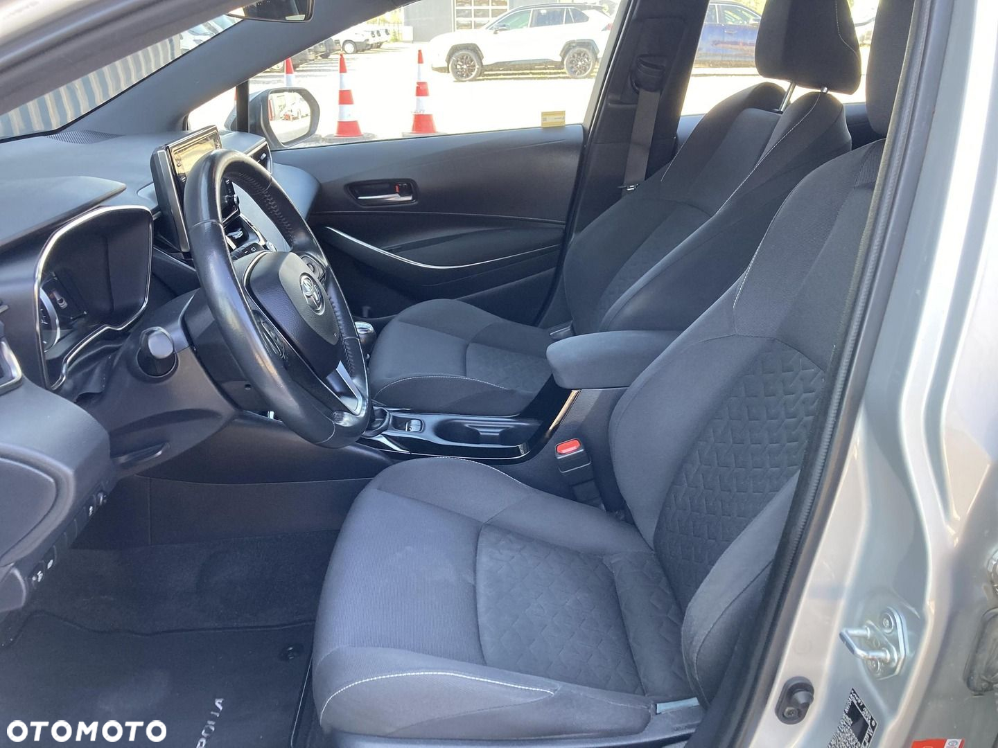 Toyota Corolla 1.2 T Comfort - 28