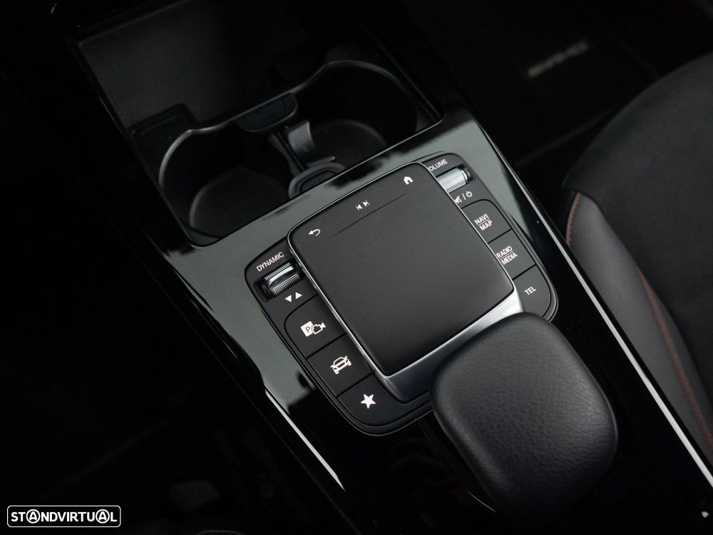 Mercedes-Benz CLA 250 e AMG Line - 24