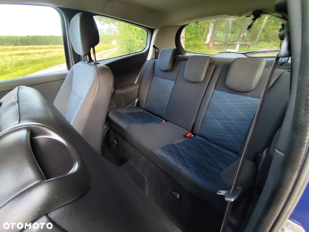 Renault Clio 1.2 16V Emotion - 19