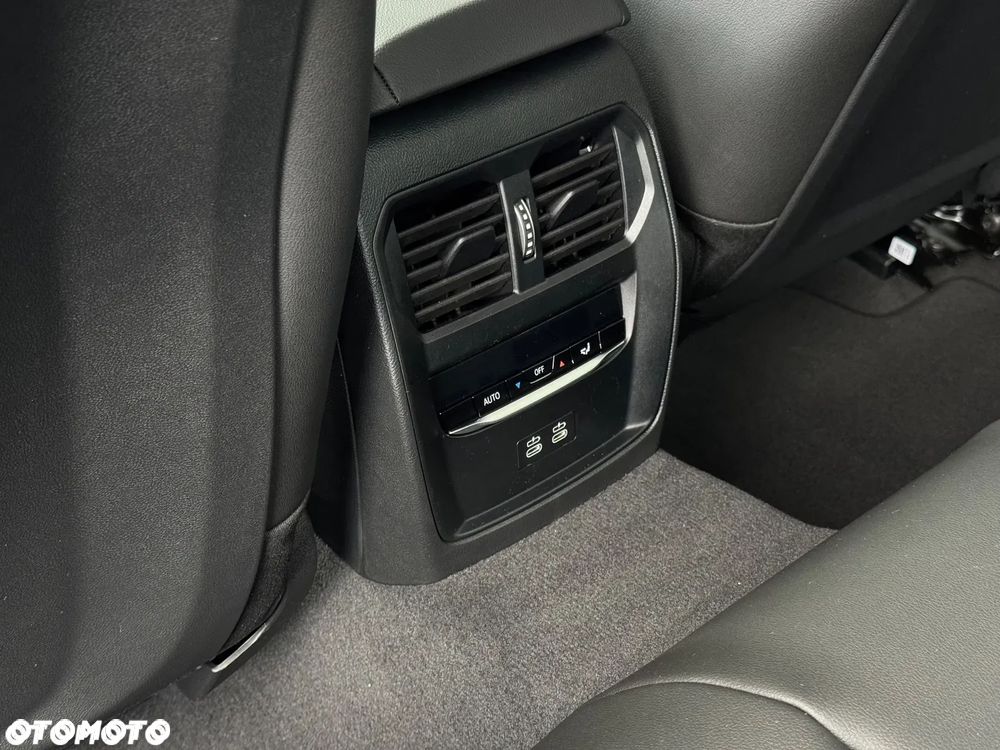 BMW Seria 3 - 29