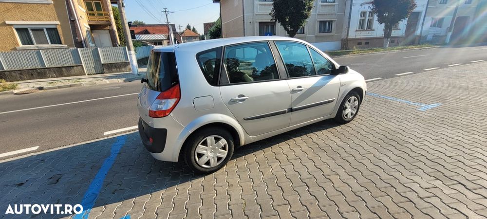 Renault Scenic II 1.6 Pack Authentique - 3