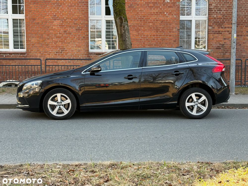 Volvo V40 D4 Inscription - 2