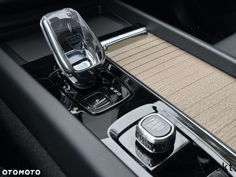 Volvo XC 60 - 25