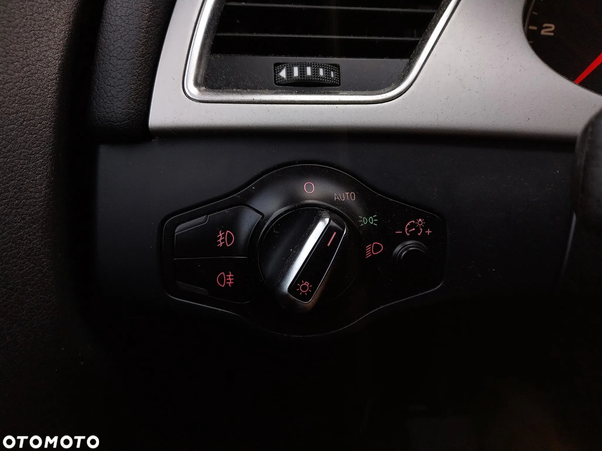 Audi A4 Avant 2.0 TDI e DPF Attraction - 22