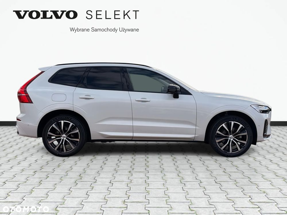Volvo XC 60 B5 B AWD Plus Dark - 6