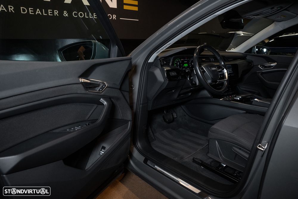 Audi Q8 e-Tron Sportback 55 quattro S line - 10