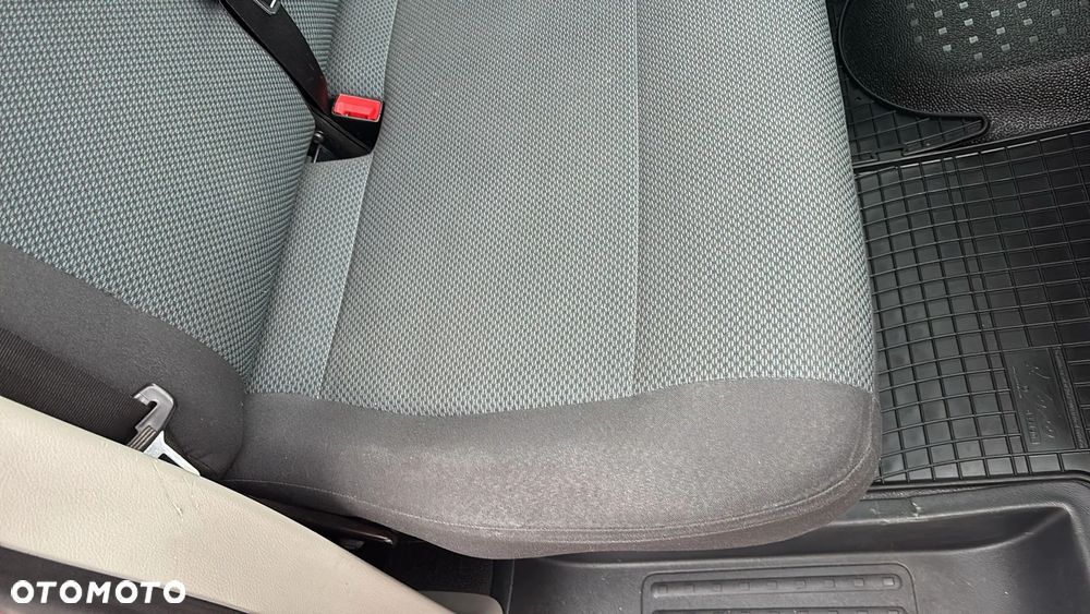 Volkswagen Transporter - 22